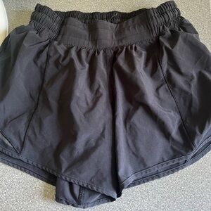 Lululemon Black Athletic Shorts Lightweight Moisture-Wicking 4 Tall